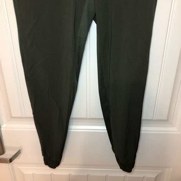 Athleta Olive Green Textured Brooklyn Joggers Size 2 - Picture 6 of 12